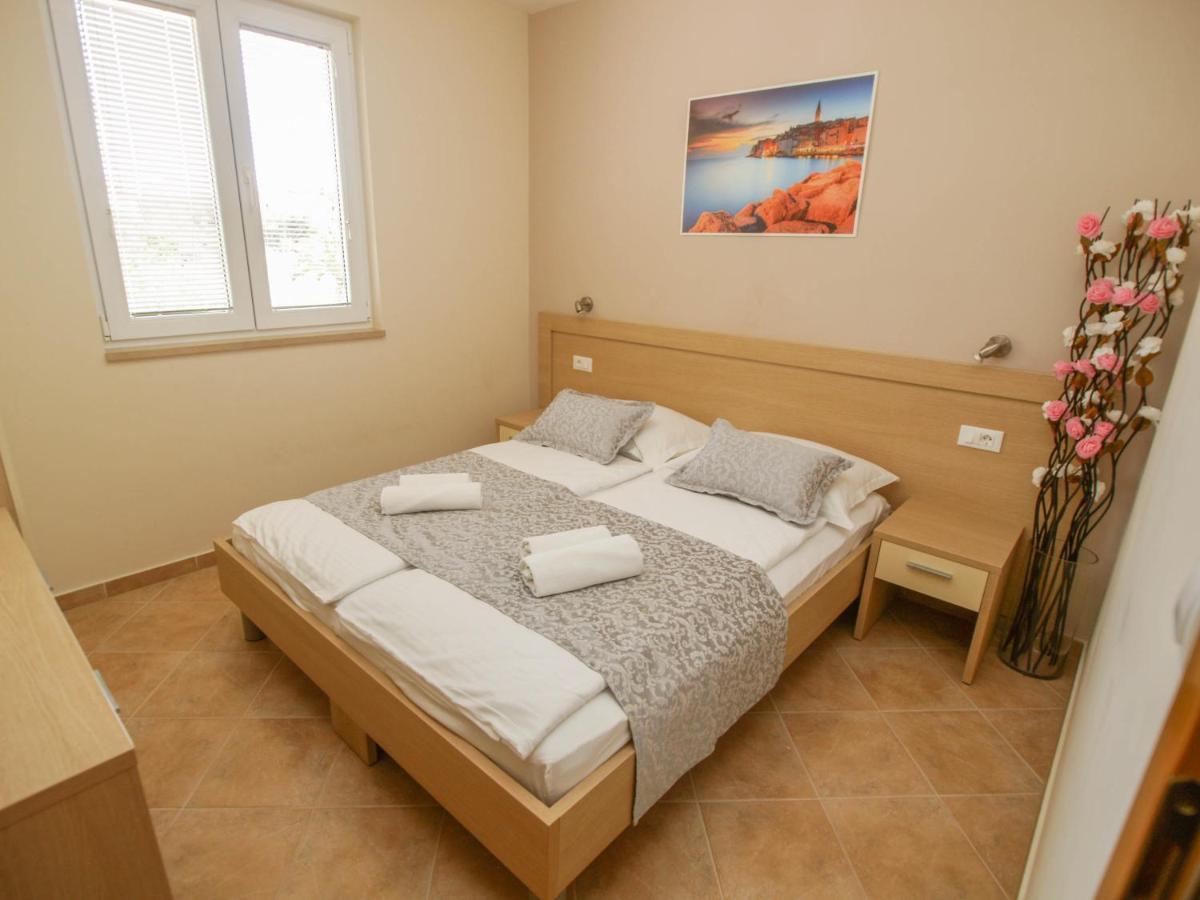 Apartments Villa Bondi Makarska Exterior foto